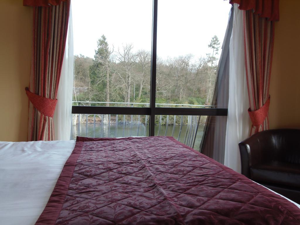 Lakeside International Hotel Camberley Rum bild