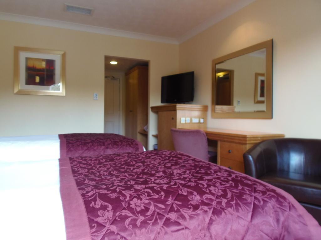 Lakeside International Hotel Camberley Rum bild